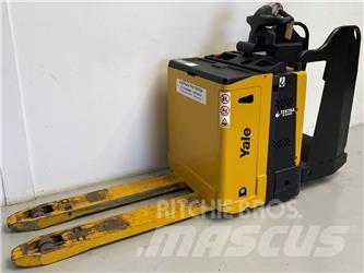 Yale MP20X FBW-S - 400 AH Transpaleta cu platforma