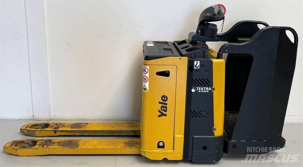 Yale MP20X FBW-S - 400 AH Transpaleta cu platforma