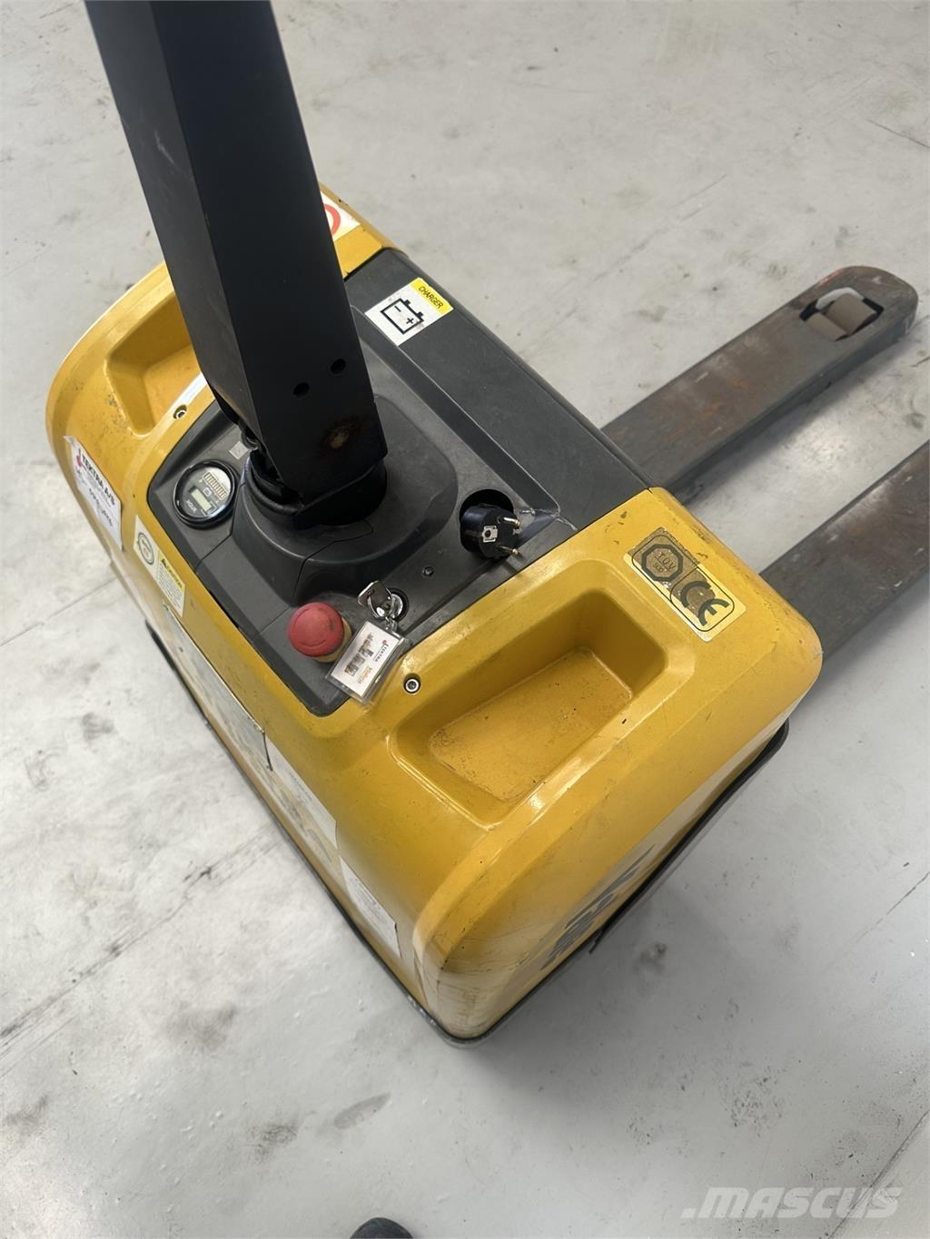 Yale MPC14 - 520 Transpaleta manuala