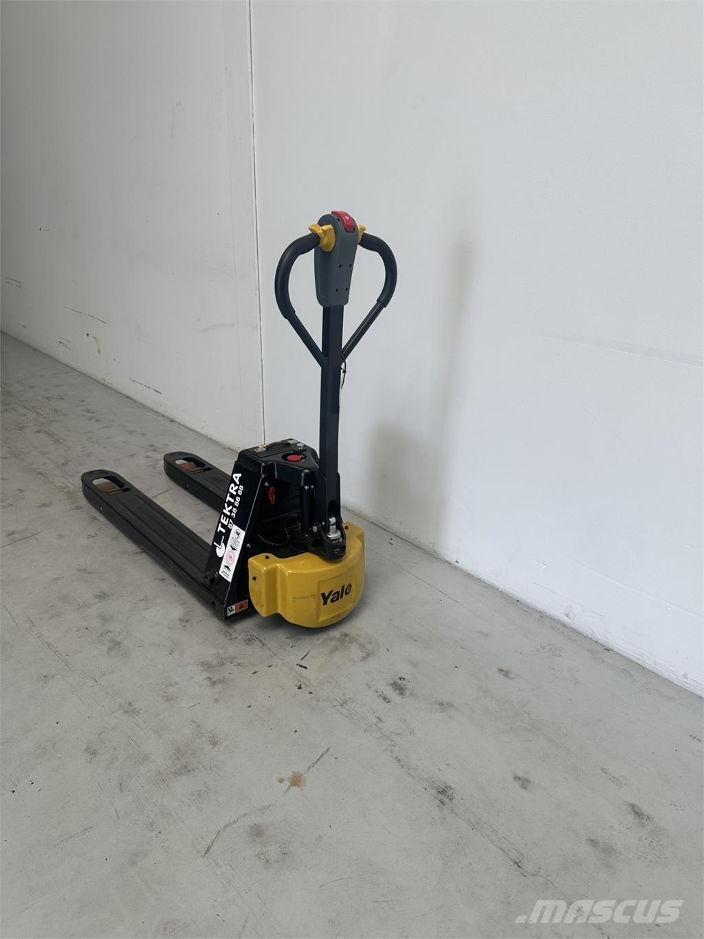Yale MPC15 - 550 Transpaleta manuala