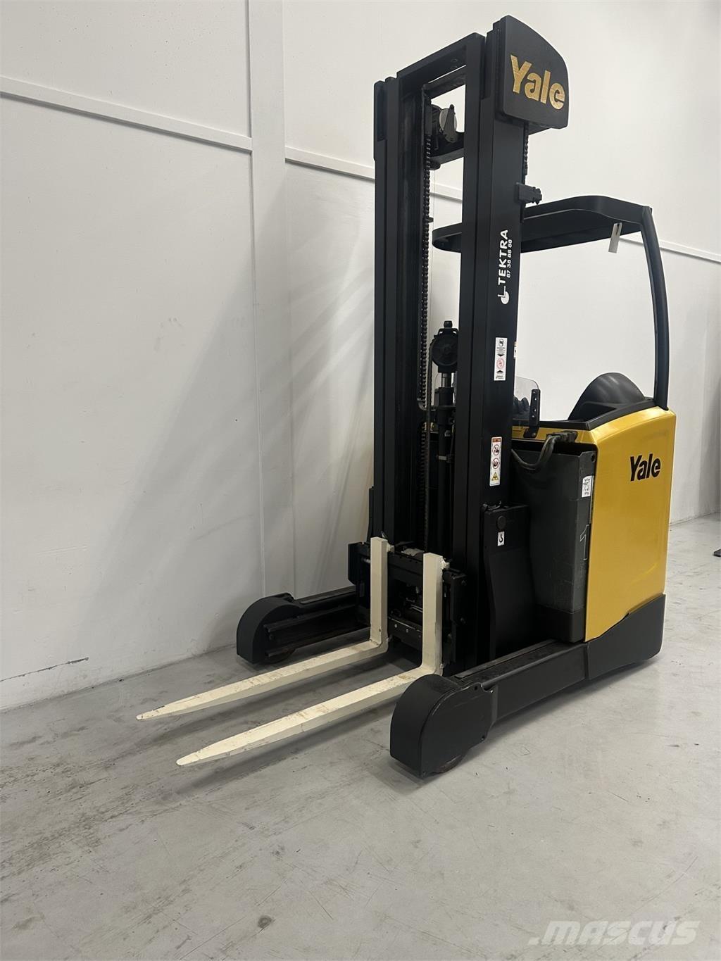 Yale MR14 Stivuitor cu catarg retractabil