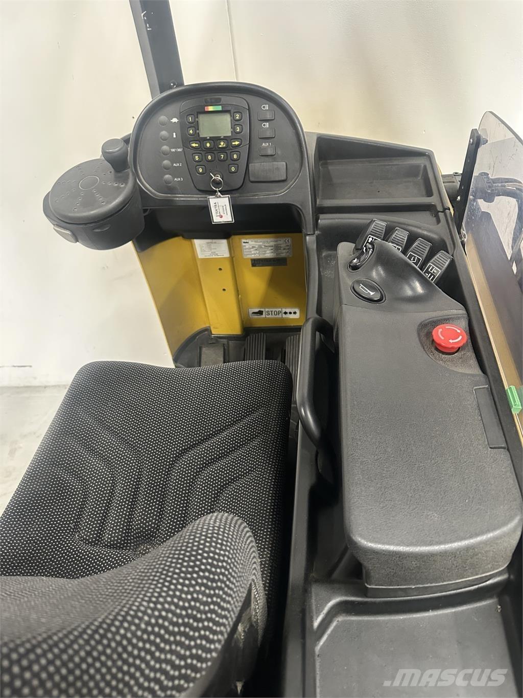 Yale MR14 Stivuitor cu catarg retractabil