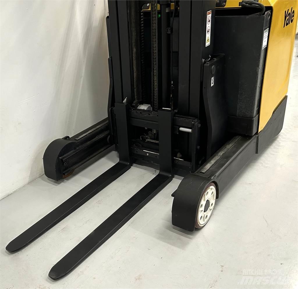 Yale MR14 Stivuitor cu catarg retractabil