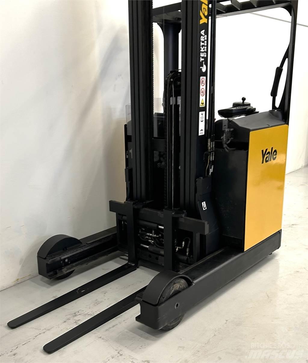 Yale MR16 Stivuitor cu catarg retractabil