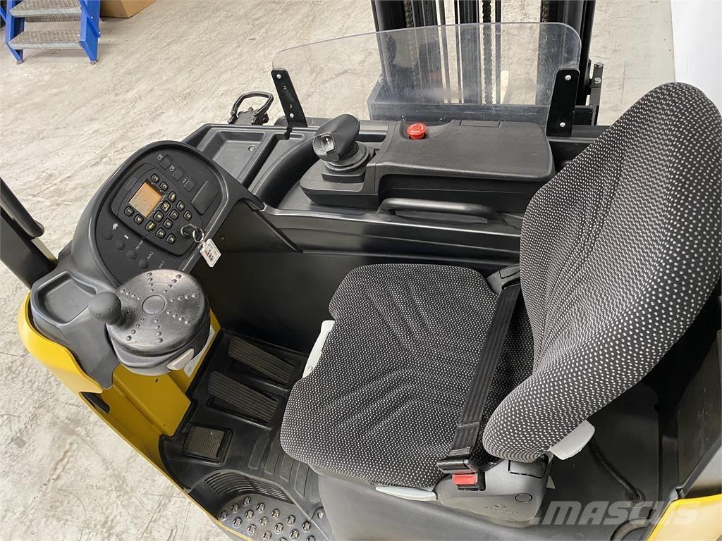 Yale MR16 Stivuitor cu catarg retractabil