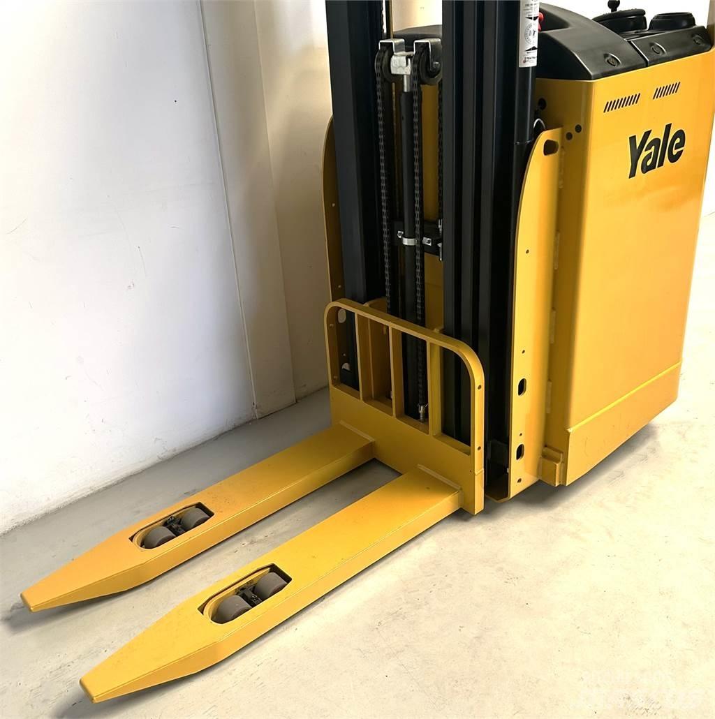 Yale SMS15S Transpaleti autopropulsanti