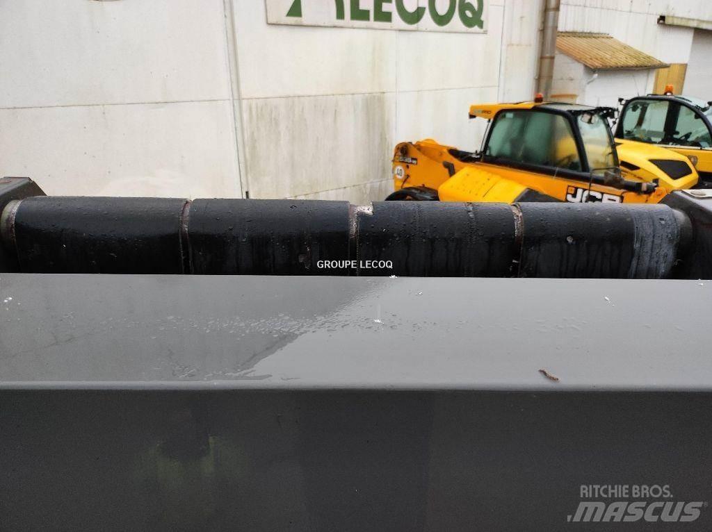CLAAS Variant 360 Masina de balotat cilindric
