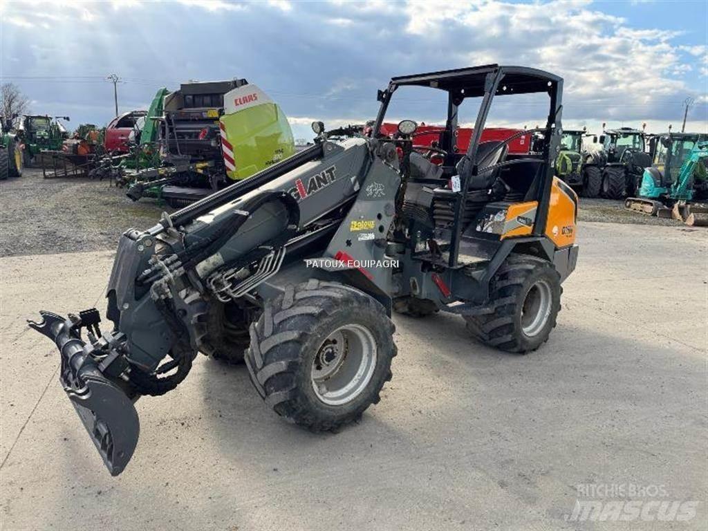 GiANT G3500 Mini incarcatoare