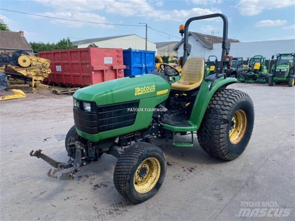John Deere 4710 Tractoare
