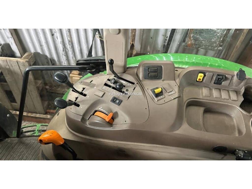 John Deere 5058E Tractoare