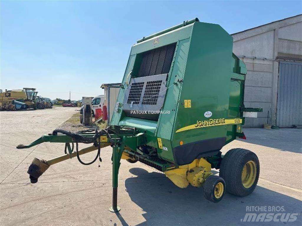 John Deere 592 Masina de balotat cilindric