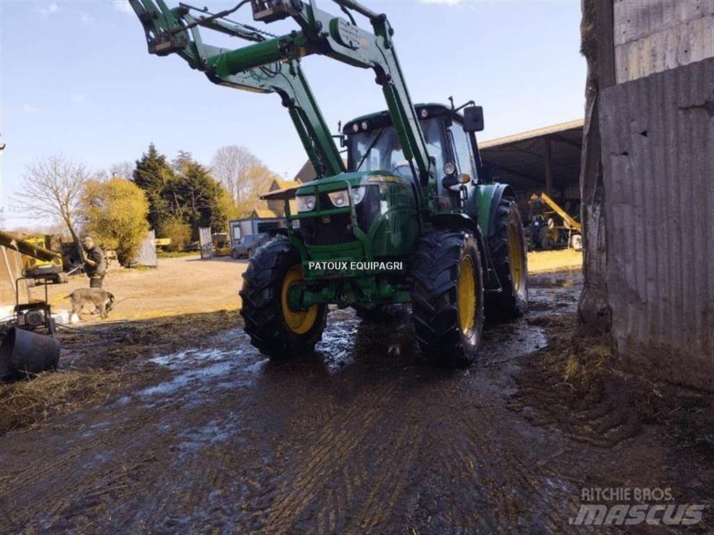 John Deere 6115M Tractoare