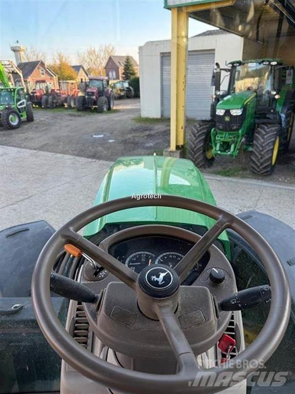John Deere 6155R Tractoare