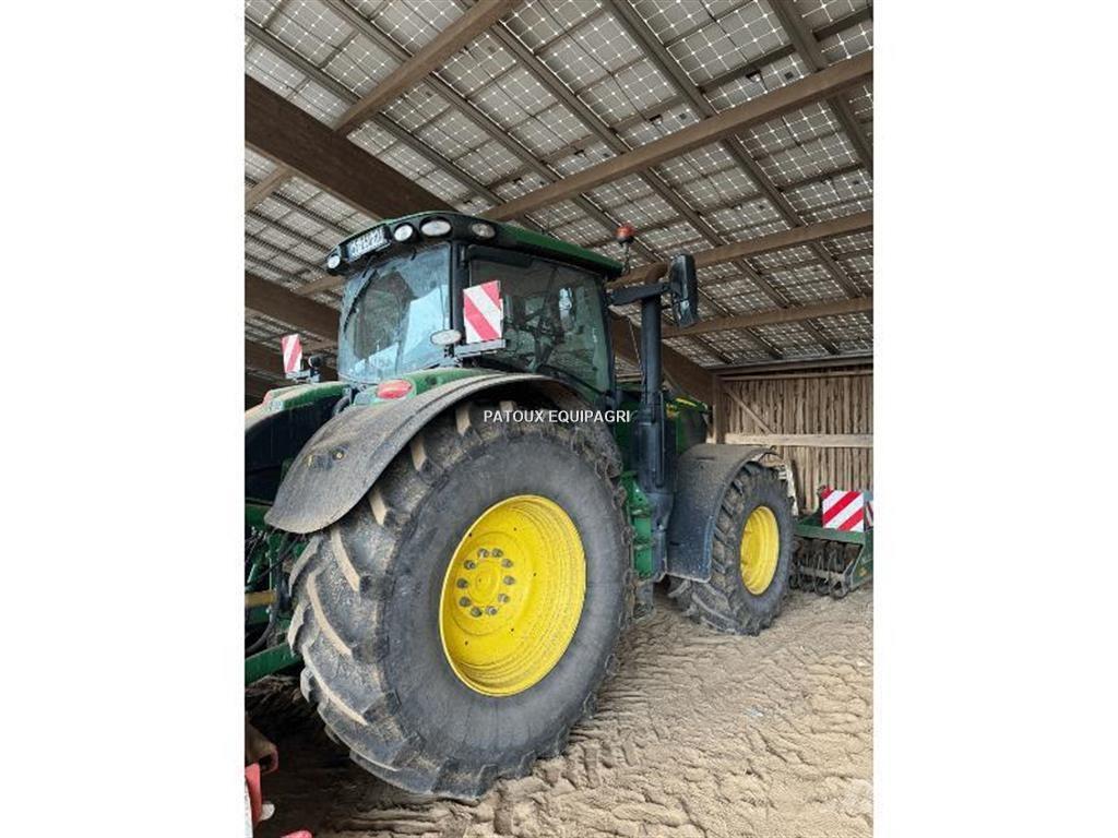 John Deere 6175R Tractoare