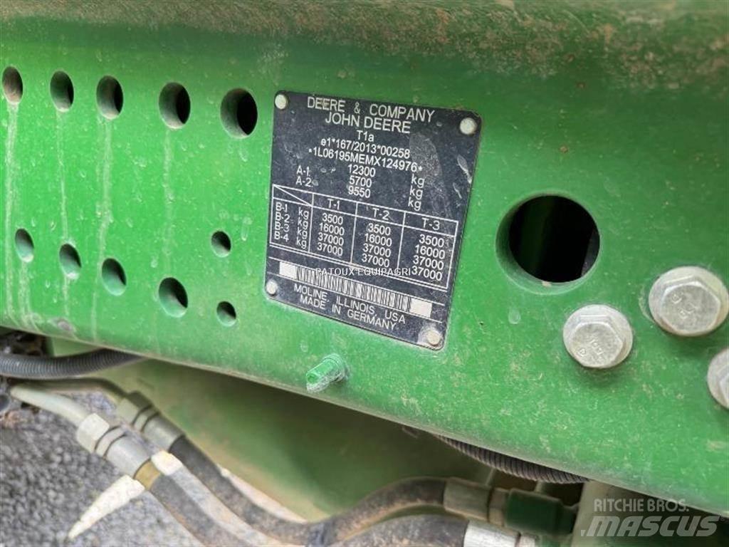 John Deere 6195M Tractoare