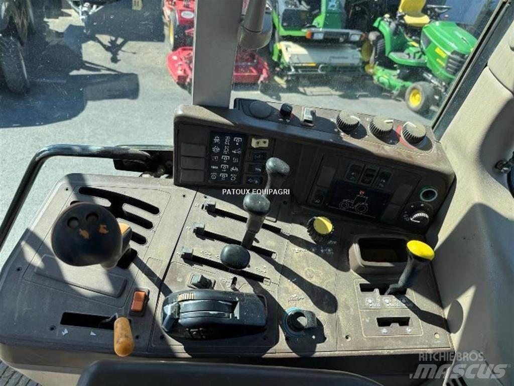 John Deere 6820 Tractoare