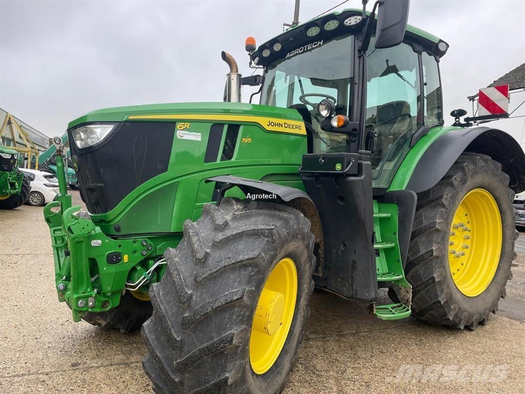 John Deere 6R 195 Tractoare