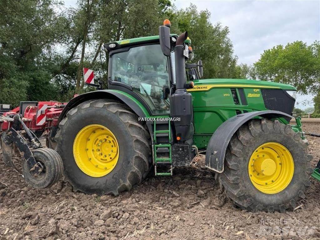 John Deere 6R250 Tractoare