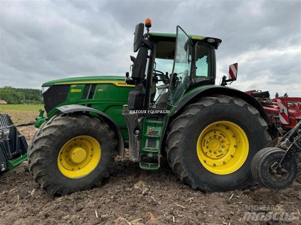 John Deere 6R250 Tractoare