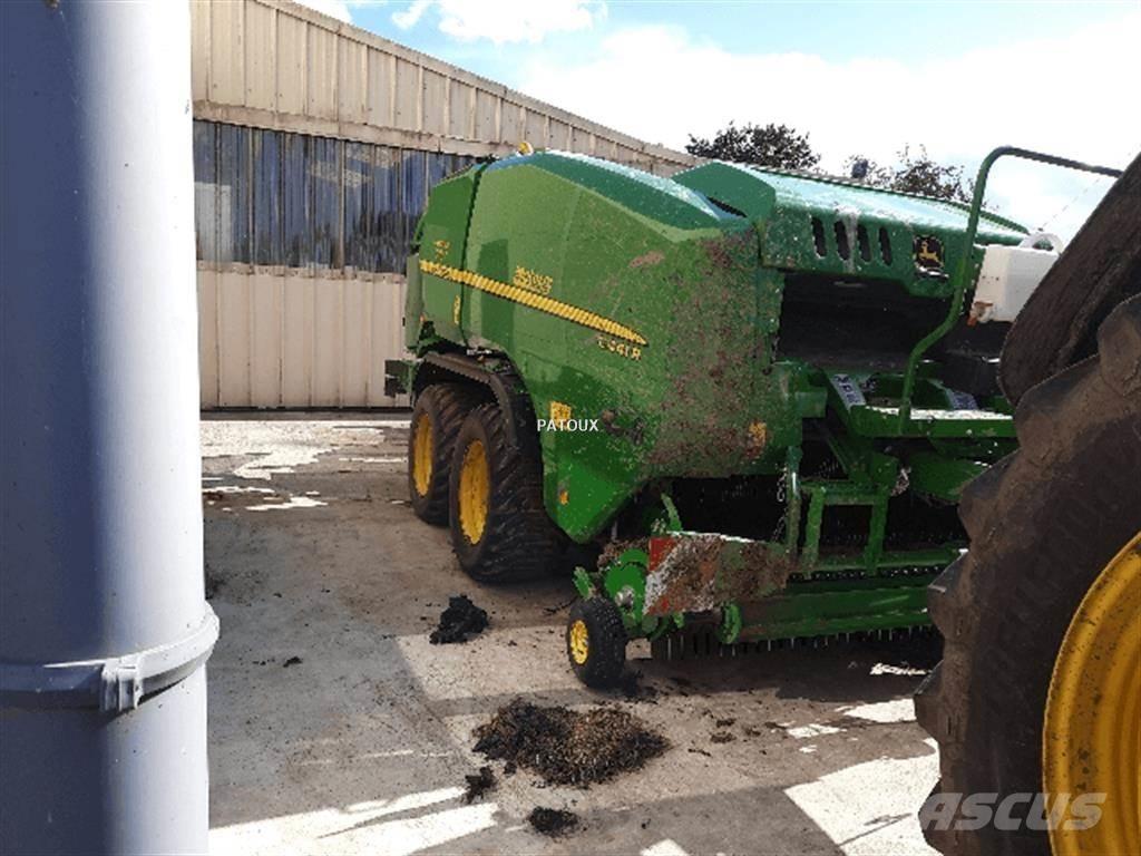 John Deere C441R Împachetatoare