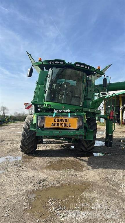 John Deere S670 Combine de secerat