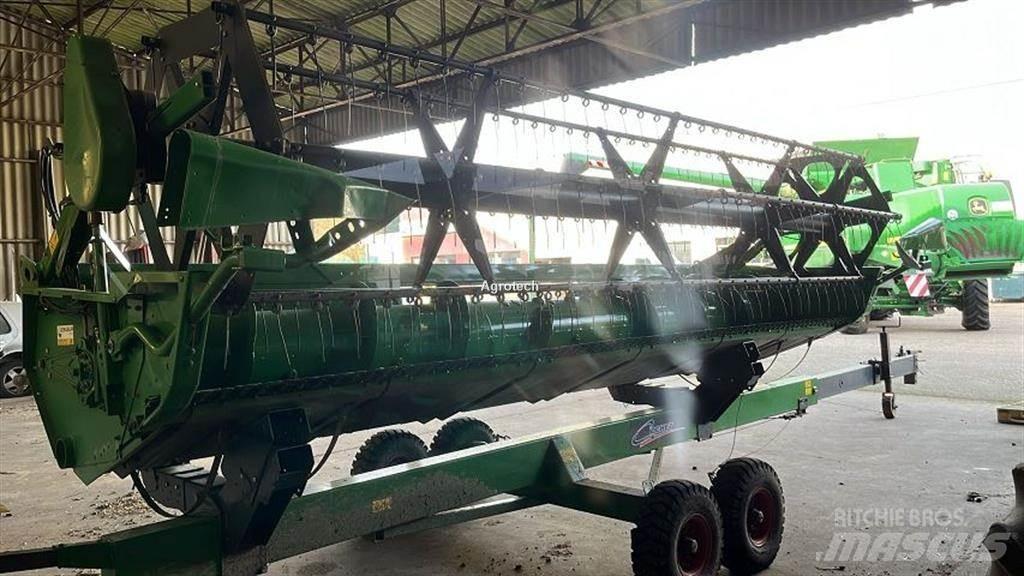John Deere T 550 Combine de secerat