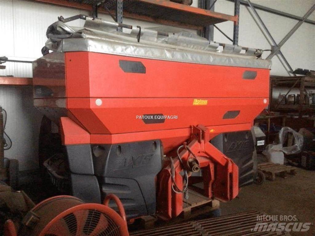 Kuhn AXIS50.1W Împrastierea mineralelor