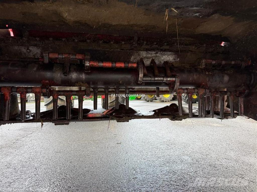 Kuhn FC250 Cositoare de iarba cu umidificator