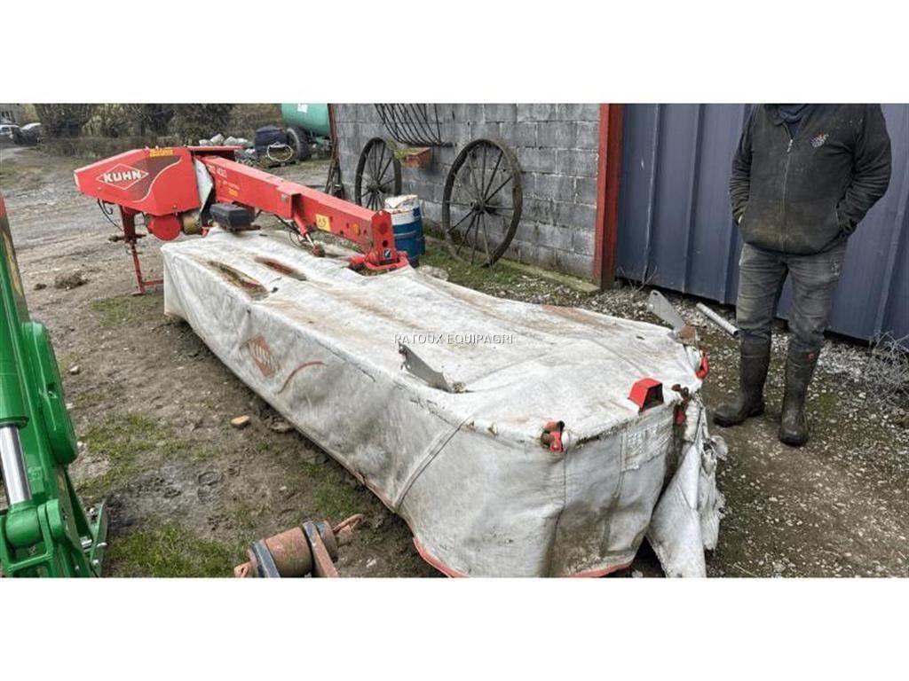 Kuhn GMD4010 Grapa si pluguri rotative