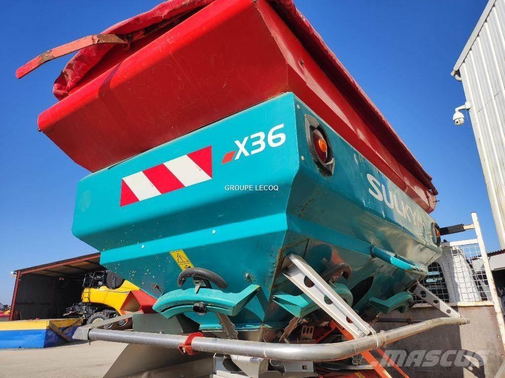 Sulky X36 Împrastierea mineralelor