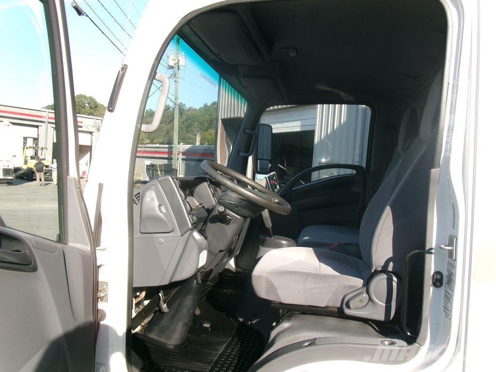 Isuzu NPR Autocamioane