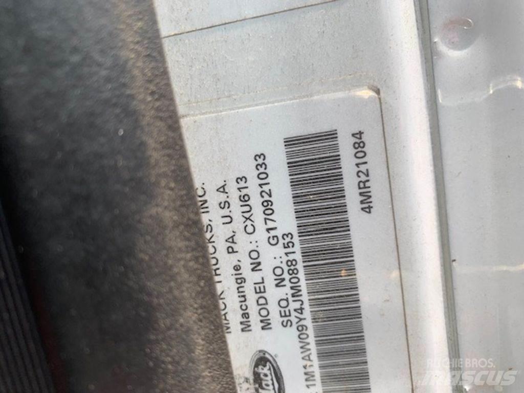 Mack CXU613 Autotractoare
