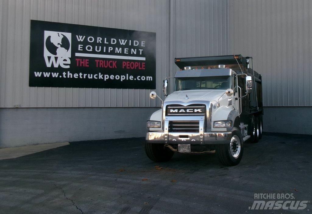 Mack GR64F Autobasculanta