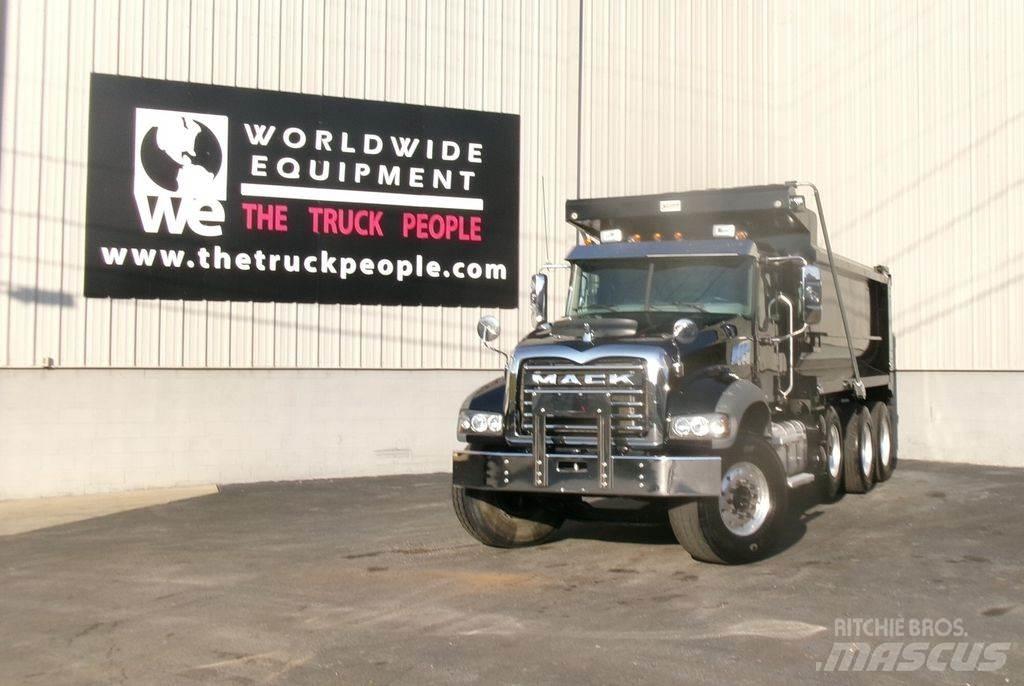Mack GR64F Autobasculanta