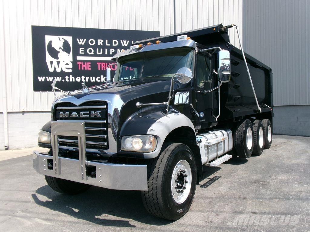 Mack GR64F Autobasculanta