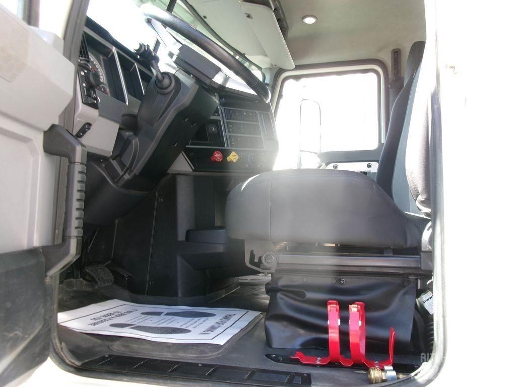 Mack Granite Autobasculanta