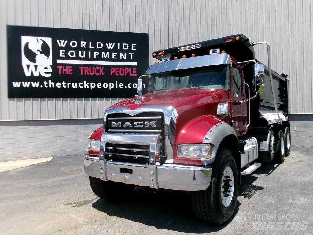 Mack Granite Autobasculanta
