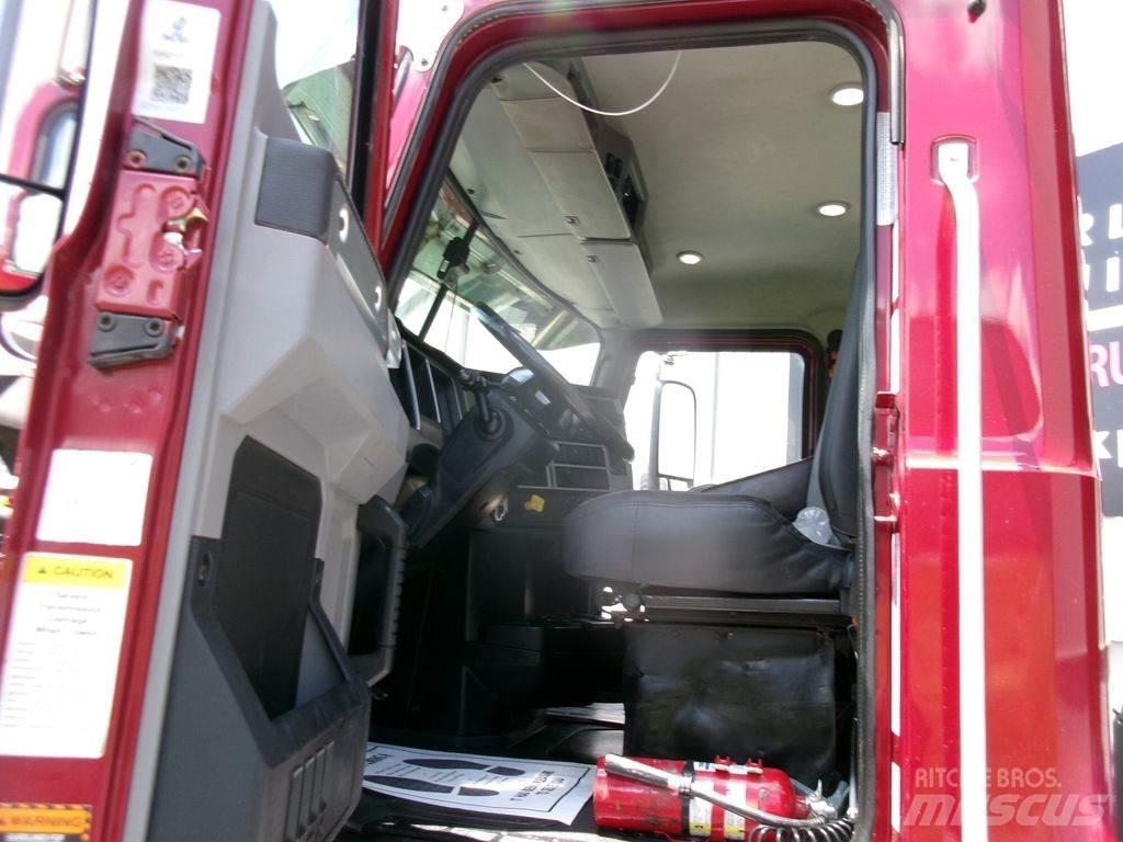 Mack Granite Autobasculanta