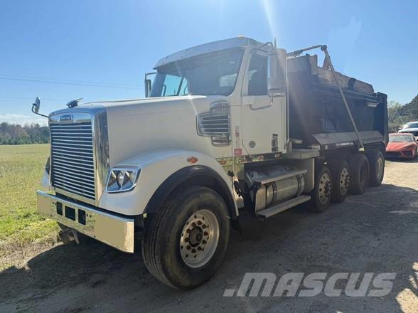 Freightliner 122SD Autobasculanta
