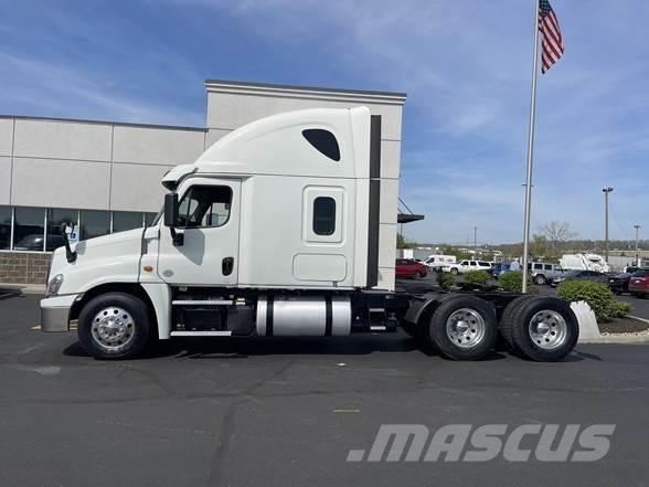Freightliner CASCADIA 116 Autotractoare