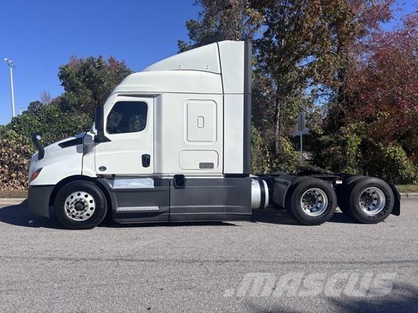 Freightliner CASCADIA 116 Autotractoare