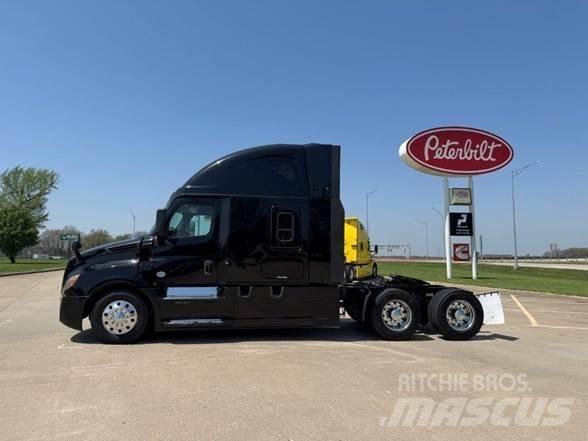 Freightliner CASCADIA 126 Autotractoare