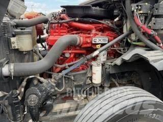 International LT Autotractoare
