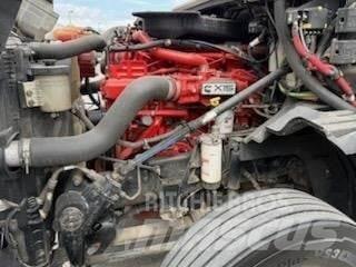 International LT Autotractoare