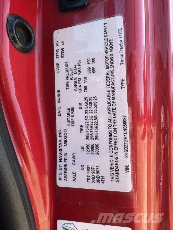 International LT Autotractoare