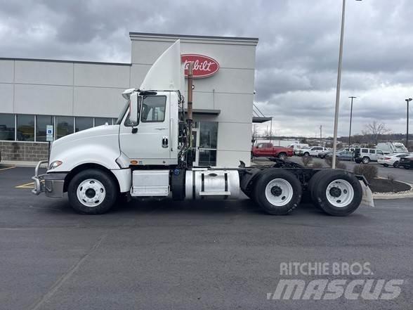 International PROSTAR Autotractoare