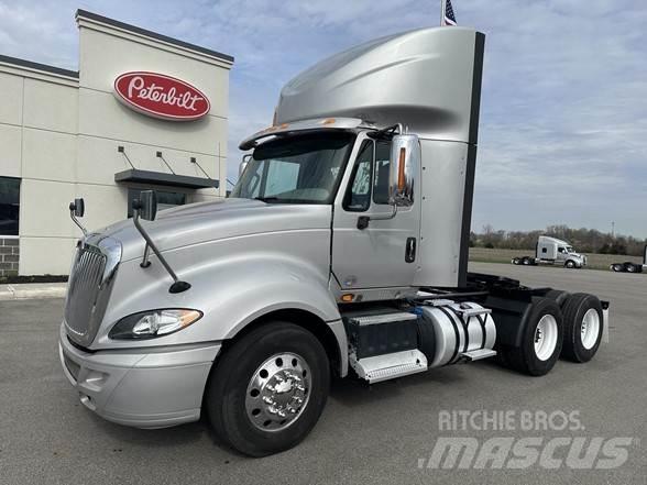 International PROSTAR Autotractoare