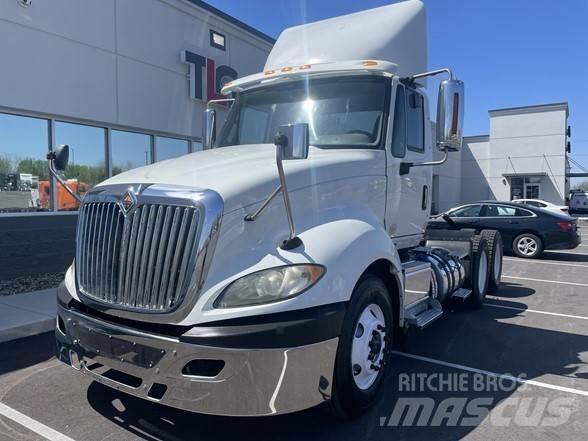 International PROSTAR Autotractoare