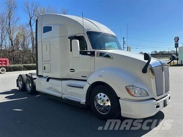 Kenworth T680 Autotractoare