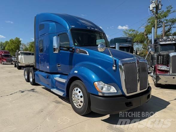 Kenworth T680 Autotractoare